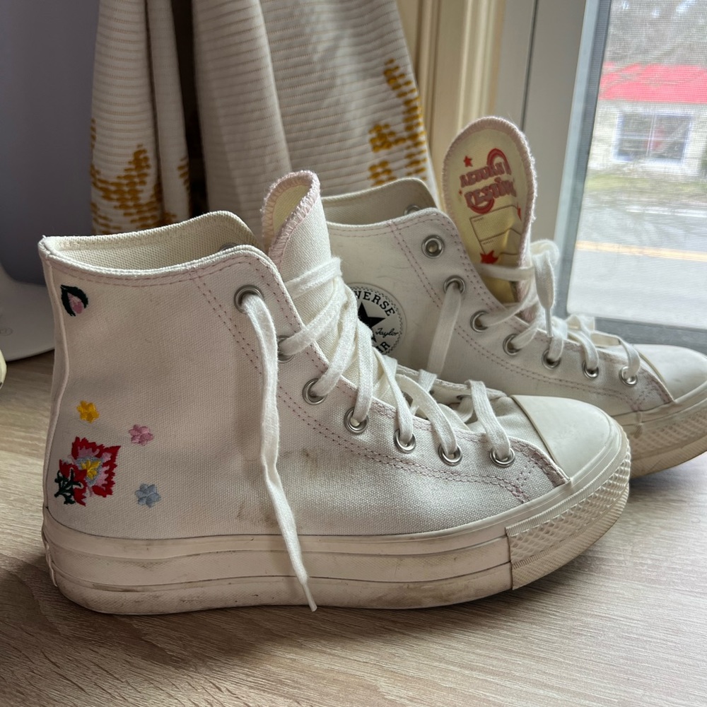 Converse limited edition floral embroidered cream colored high top platform